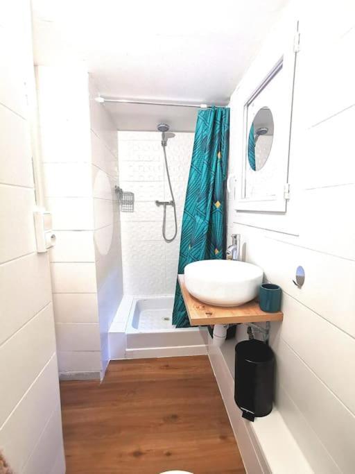 Charmant T2 Atypique, Renove, Confortable Beziers Exterior photo